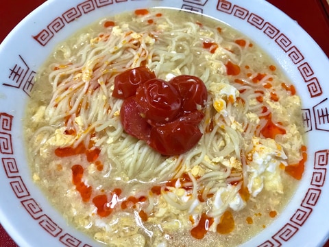 〆にもピッタリ♫袋麺でカンタン酸辣湯麺